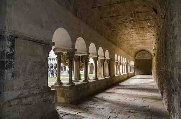 Barcelona - Sant Cugat del Valles 09 - monasterio de Sant Cugat - claustro.jpg